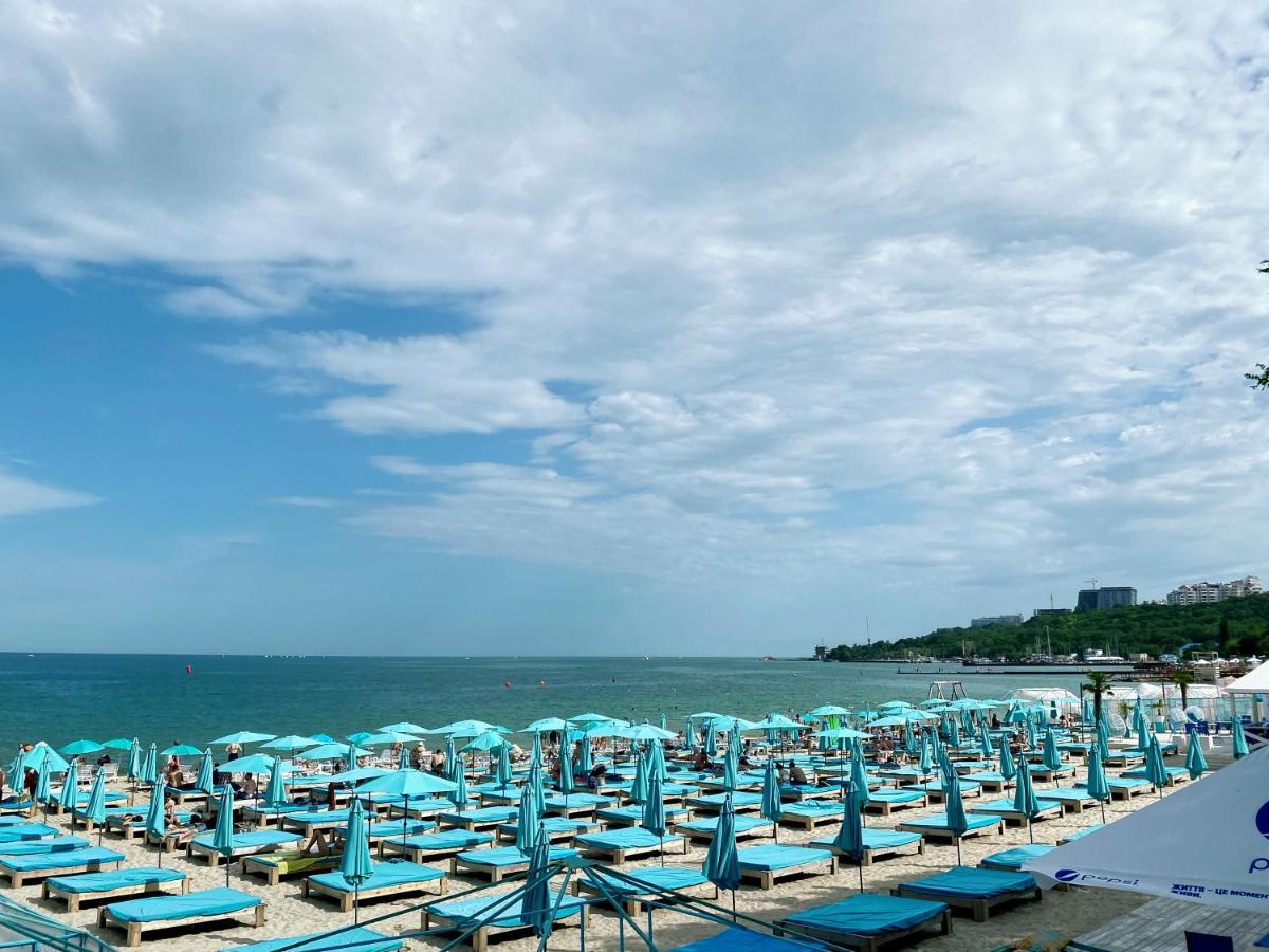 Italian Boulevard Modern Apartment Odessa Extérieur photo