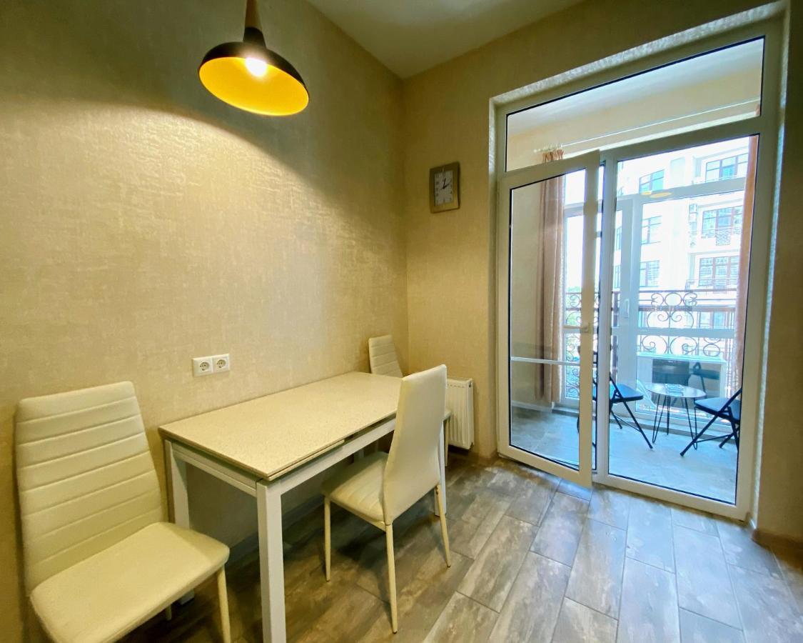 Italian Boulevard Modern Apartment Odessa Extérieur photo